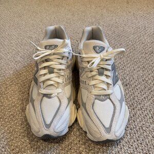 New balance 9060- unisex size 9.5 (WORN ONCE!)